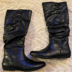 Cliffs Ladies Black Boots